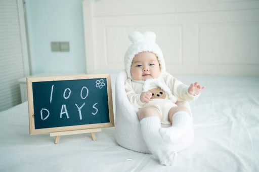 随州四个月宝宝咬下嘴唇